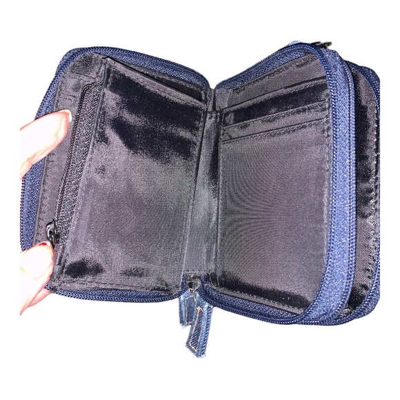 Lei Jean Wallet with Credit Card and Driver's License Compartments - Picture 5 of 5